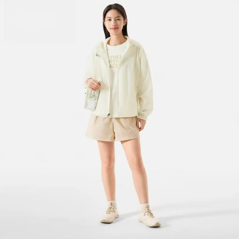 The North Face Loose Camping T - đánh giá và giá Outdoor Camping Jacket
